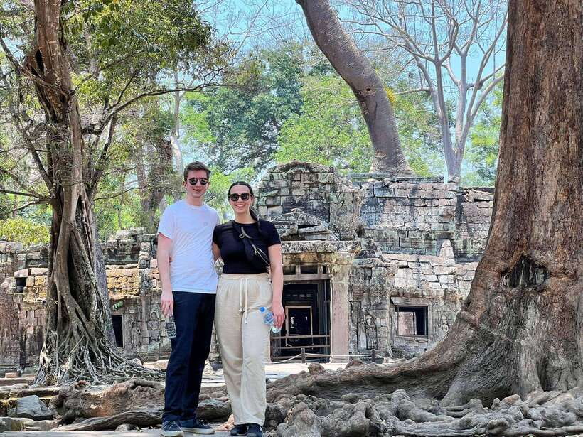 Angkor Wat Sunrise Bike Tour With Lunch Included - Noon near Sras Srang: lunch beside an ancient reservoir