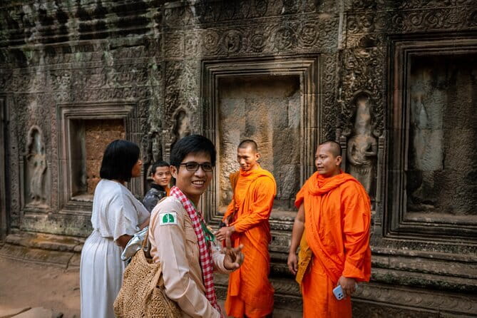 Angkor Wat Sunrise by Tuk Tuk – Personalized Private Tour - What the guides add to the visit