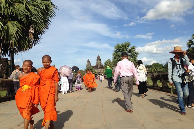 Angkor Wat Sunrise Experience – Ultimate 1-Day Guided Temple Tour - Breakfast near the temples, then Ta Prohm