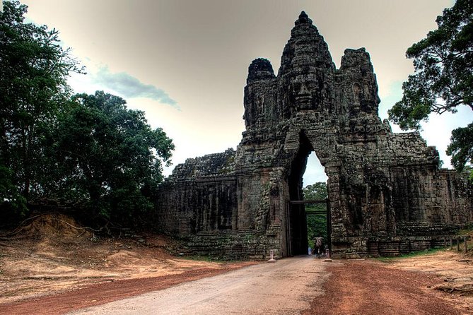 Angkor Wat Sunrise Guided Join-In Tour/Private Tour - Why this early start makes sense