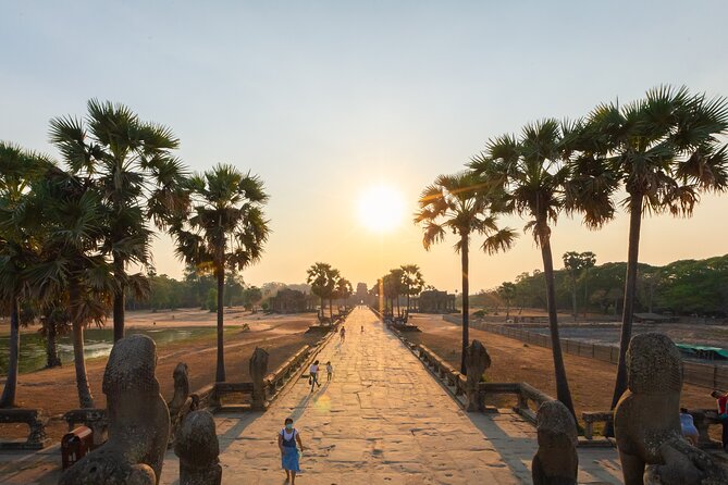 Angkor Wat Sunrise Guided Join-In Tour/Private Tour - What the $23 price really covers