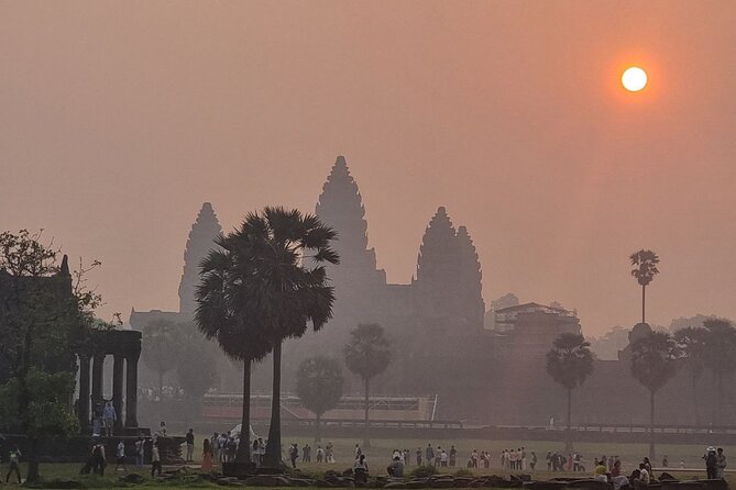 Angkor Wat Sunrise & Highlight The Most Iconic Temple - What private transport adds to the day