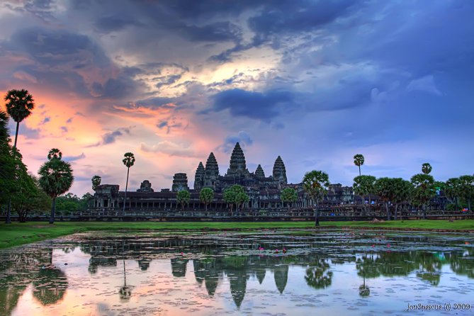 Angkor Wat Sunrise or Sunset Tour with Guide from Siem Reap - Key points at a glance