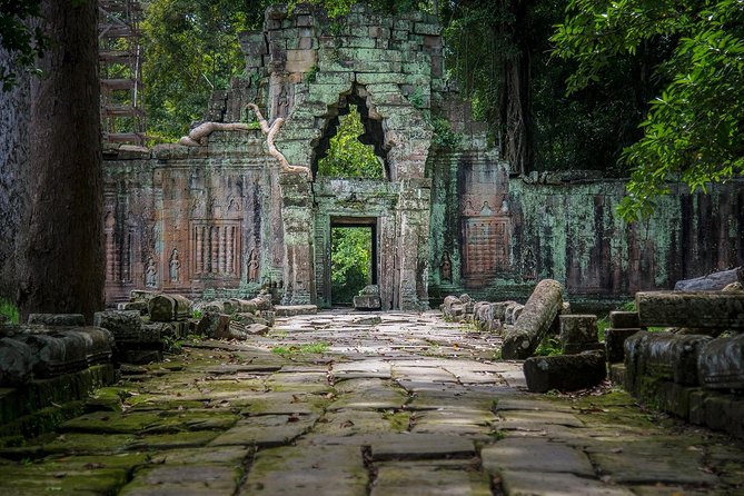 Angkor Wat Sunrise Private Experience with Guide from Siem Reap - Angkor Wat before breakfast