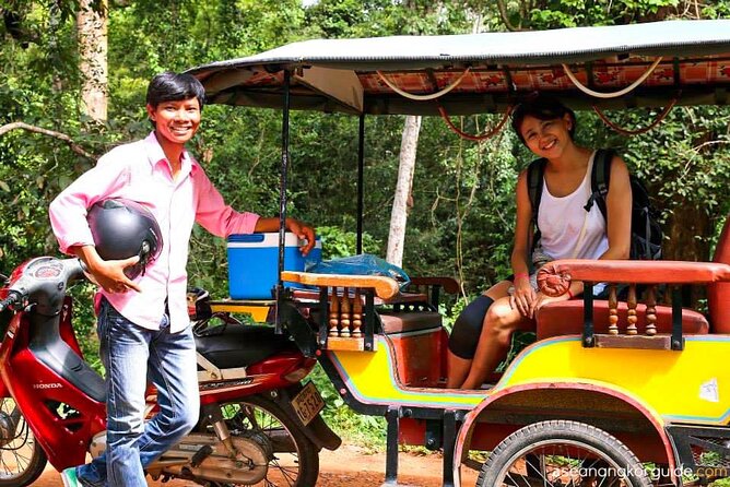 Angkor Wat Sunrise Private Tour via Tuk Tuk from Siem Reap - South Gate, Bayon, and the faces of Angkor Thom