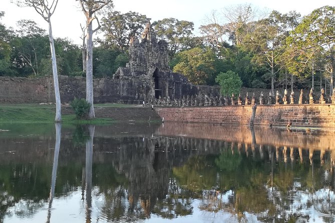 Angkor Wat Sunrise & Small Circuit Tour - What the $59 price really includes