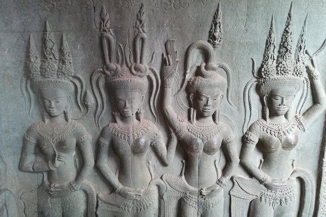 Angkor Wat Sunrise & Small Circuit Tour - Banteay Kdei brings a quieter pause