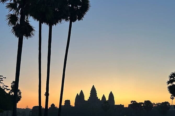Angkor Wat Sunrise Small-Group 1-Day Tour from Siem Reap - Why the 4:30 AM start is worth it
