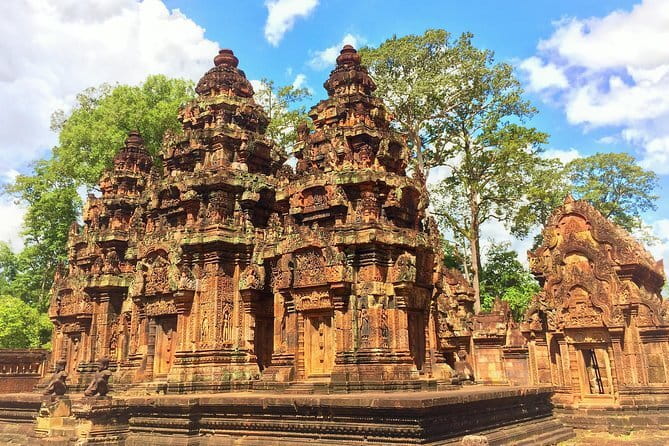 Angkor Wat Sunrise Small-Group 1-Day Tour from Siem Reap - A genuinely small group, with one important transport detail