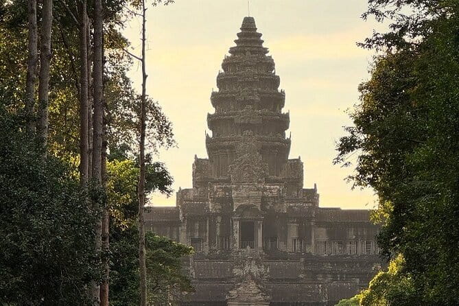 Angkor Wat Sunrise Small-Group 1-Day Tour from Siem Reap - Small details that will make the morning easier