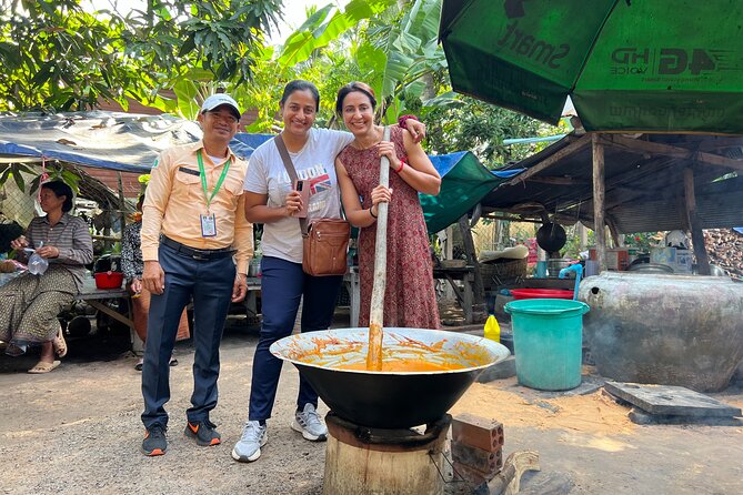 Angkor Wat Sunrise Small Group Tour With Breakfast - Guides, transport, and the small group advantage