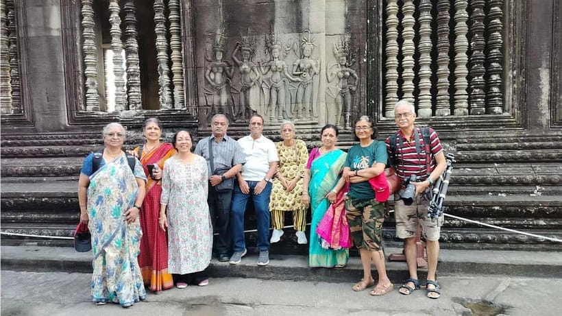 Angkor Wat Sunset In Private and Small-In-Group - How the guide and group affect the day