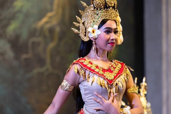 Apsara Dance Show with Buffet Dinner and Transportation Included - Glittering costumes and careful choreography