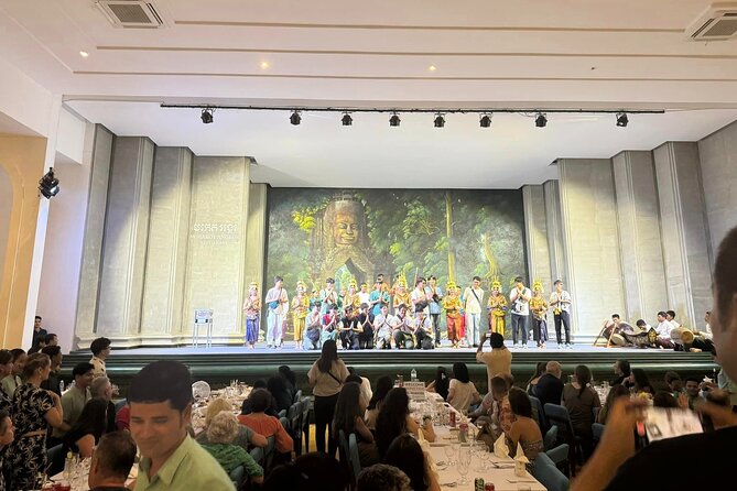 Apsara Dance Show with Buffet Dinner and Transportation Included - Heat, seating, and the pace of the night