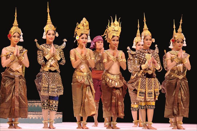 Apsara Dance Show with Dinner by Tuk-Tuk Roundtrip Transfer - The 15-minute tuk-tuk ride from your hotel