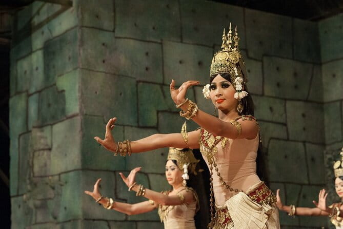 Apsara Dancing Show with Buffet Dinner Free Hotel Pick up - Key points before you book