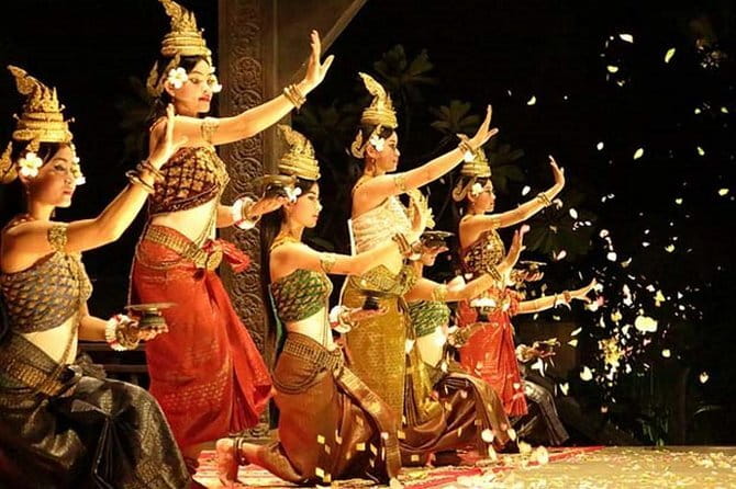 Apsara Show Dinner and Night Market Pub street - Key points at a glance