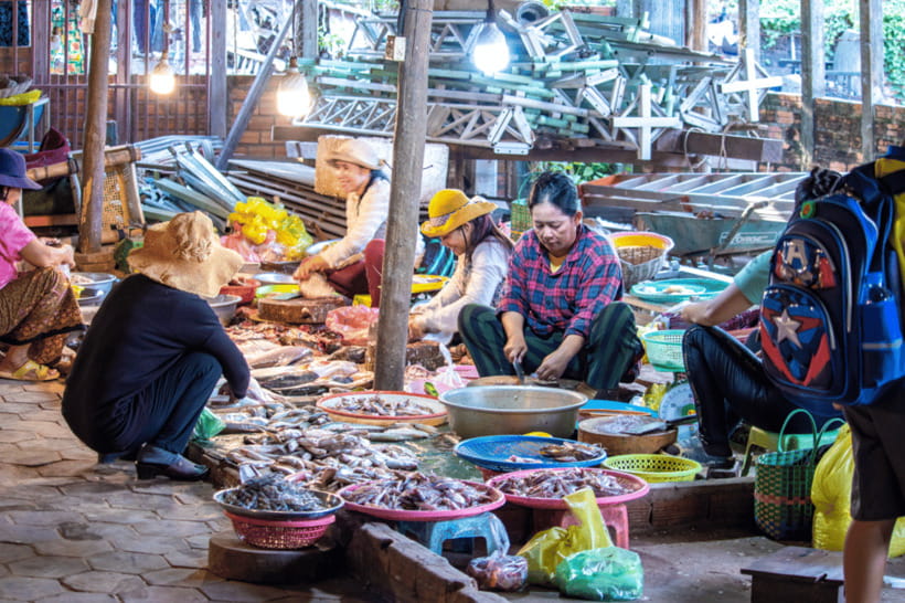 Authentic Siem Reap: Tuk Tuk Countryside and Sunset Tour - Who should book this experience?