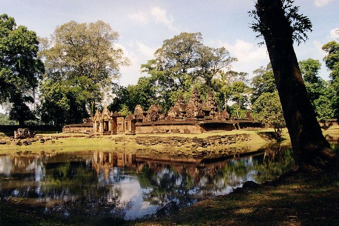 Banteay Srei and Big Tour from Siem Reap Small-Group - Neak Pean, a temple surrounded by symbolic water