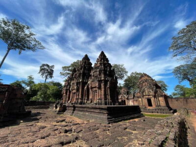 Banteay Srei, Kulen Waterfall & Beng Mealea Exploration