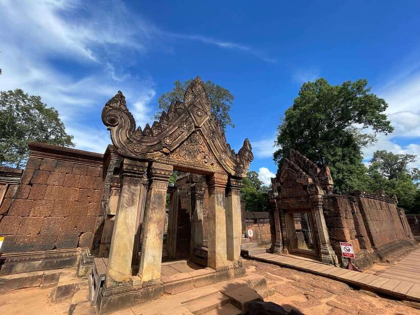 Banteay Srei, Kulen Waterfall & Beng Mealea Exploration - Kulen Waterfall is the day’s best break