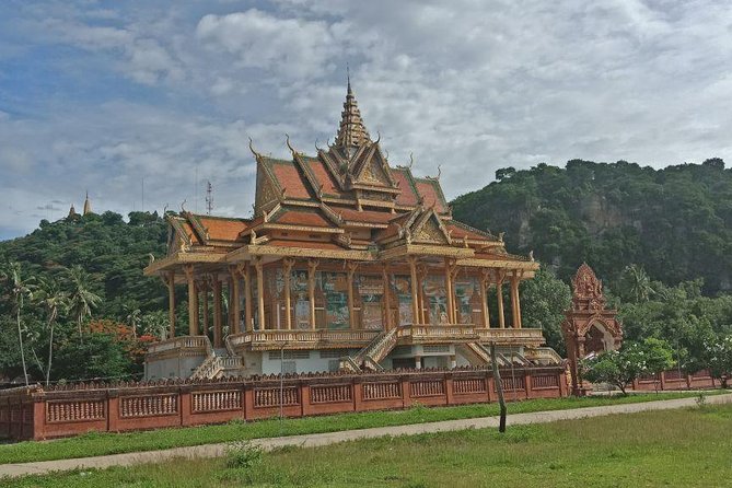 Battambang Full Day Tour from Siem Reap - Bamboo Train, Killing Cave & Sunset - Phnom Sampeau at sunset and the bat flight