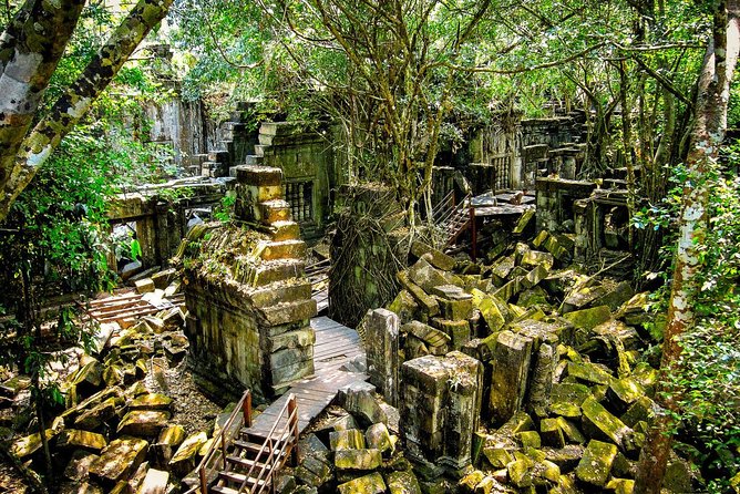 Beng Mealea Temple Private Day Tour - What the guide adds to a quiet temple visit