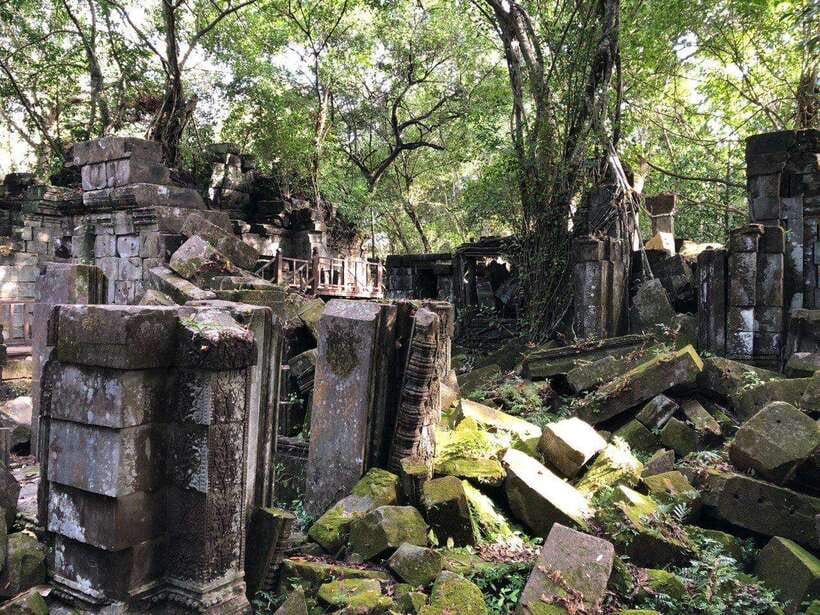 Beng Melea, Rolous Group & Kompong Phluk Floating Village - Seeing Cambodia beyond the temple circuit