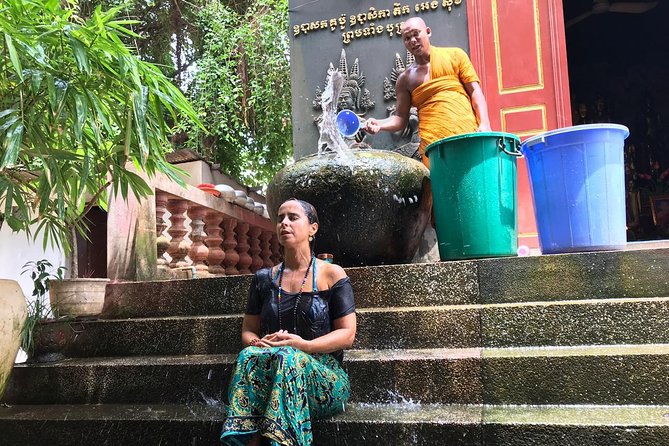 Buddhist Water Blessing and Real Life Experience with Local - Wat Preah Prom Rath and the story of Buddha