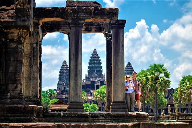 Cambodia Highlight 6 Days Tour from Siem Reap to Phnom Penh - Day 3: Outer Angkor and the fine carvings of Banteay Srei