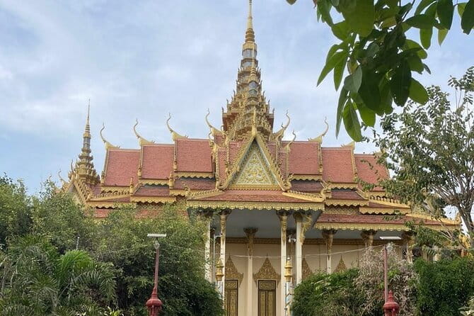 Cambodia Private Taxi - Siem Reap & Angkor Wat Temple Area Tour - What Khen’s team brings to the ride