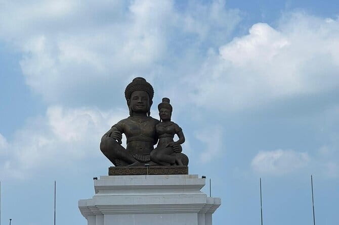 Cambodia Private Taxi - Siem Reap & Angkor Wat Temple Area Tour - Siem Reap pickup and Angkor-area touring