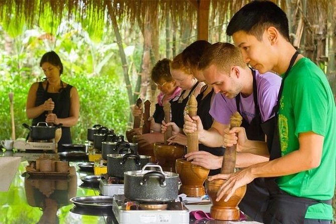 Cambodian Private Cooking Class at a Local's Home - Riding a romork through Siem Reap
