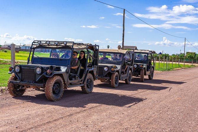 Countryside Sunset Jeep Tour with Drinks included - Phnom Krom rice fields and the final drink