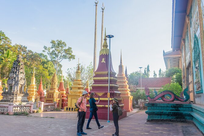 Countryside Sunset Jeep Tour with Drinks included - Wat Po Banteaychey and Cambodian Buddhist practice