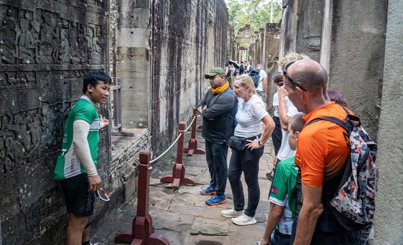 Cycle Angkor Backroad Bike Tour / E-Bike or Tuk Tuk - A Cambodian lunch gives the day a proper pause