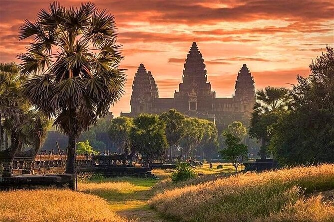 Discover Cambodia 8 Days from Siem Reap to Koh Trong -Phnom Penh - The road to Kratie and Koh Trong