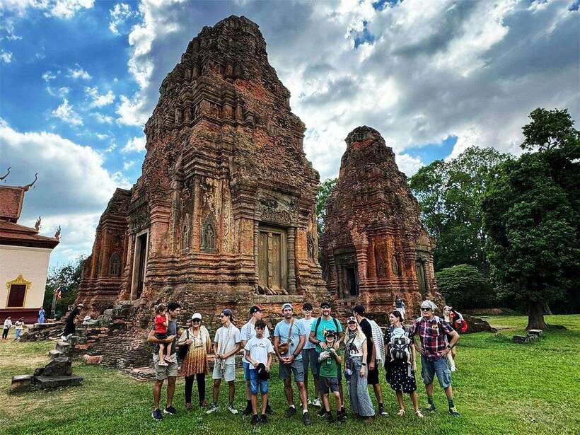 Explore Angkor Temple Sunset With Tour Guided - What to bring and how to pace yourself