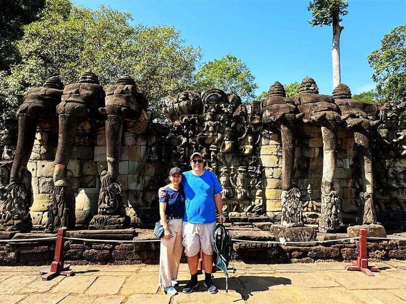 Explore Angkor Temple Sunset With Tour Guided - The optional climb to Phnom Bakheng