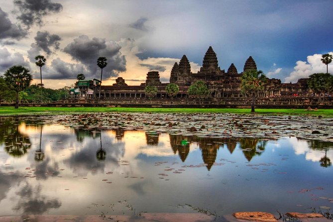 Explore Angkor Wat Temple , Bayon Temple and Jungle Temple Ta-Prohm - Is $43 good value?
