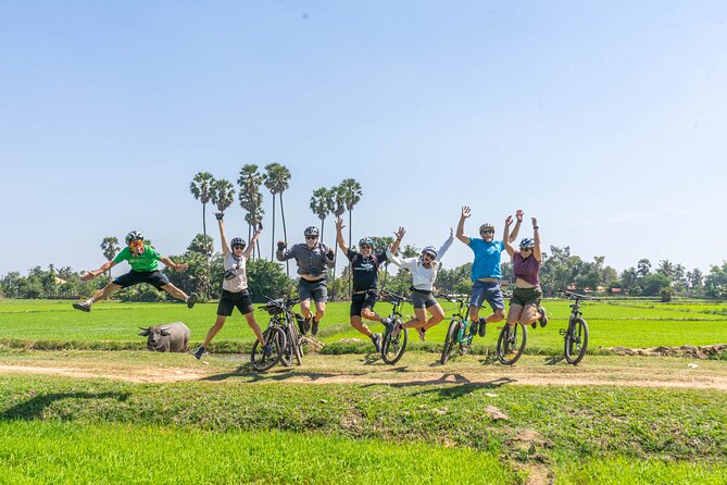 Floating Village Bike & Boat Sunset / E-Bike Available - Lunch and hammock time near Bakong