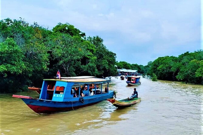 Floating Village-Mangrove Forest Private Tonle Sap Lake Boat Tour - Roluos Market and a taste of everyday Siem Reap