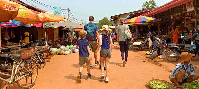 Floating Village-Mangroves Forest Tonle Sap Lake Boat Tour - The afternoon adds temples, shrines, and craft stops