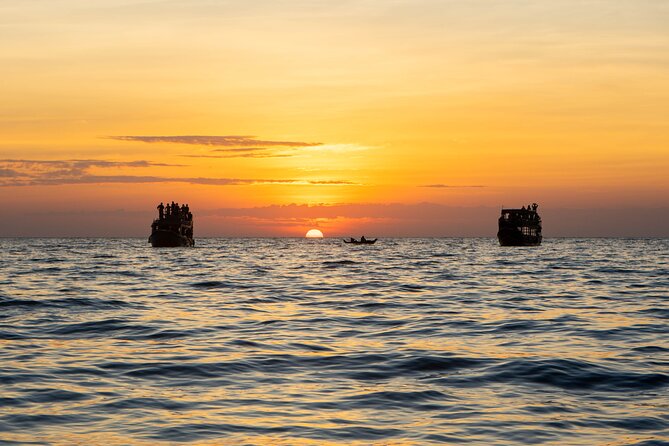 Floating Village Sunset Boat Vespa Tour / Tuk Tuk Available - Khmer snacks and Wat Po Banteaychey