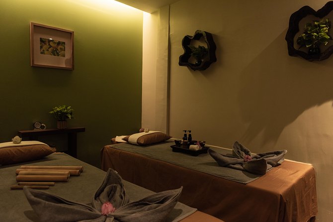 Four Hand Bliss (65 Mins) + Free Pick up or Drop Back - What the 65-minute treatment is really like