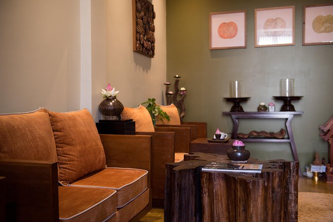 Four Hand Bliss (65 Mins) + Free Pick up or Drop Back - A private hour away from Siem Reap’s busy streets