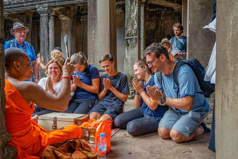 From Siem Reap: Angkor Wat Full-Day Private Tour & Sunrise - Why the 5:00 am start is worth it