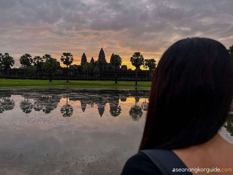 From Siem Reap: Angkor Wat Sunrise and Temples E-Bike Tour - Switching from tuk tuk to e-bike