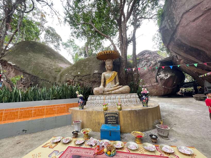 From Siem Reap: Banteay Srei and Kulen Waterfall Guided Tour - Two waterfalls and a welcome chance to cool off
