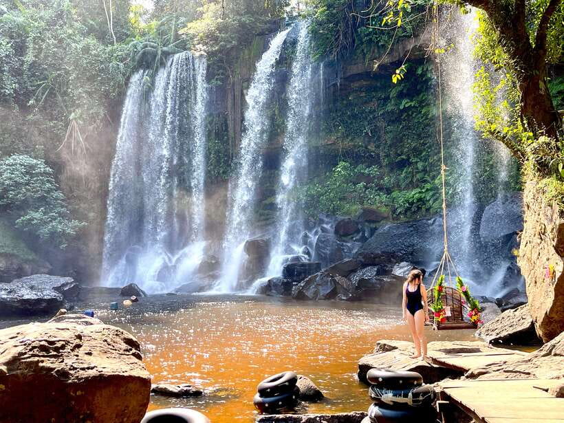 From Siem Reap: Banteay Srei and Kulen Waterfall Guided Tour - Lunch, palm cake, and seasonal fruit